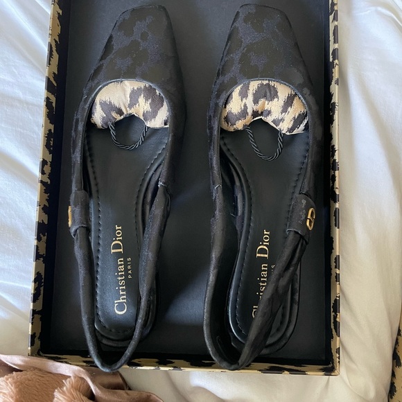 Dior Mizza ballerina flat WORN ONCE. comes with tags, dust bag, authentication - Picture 2 of 3